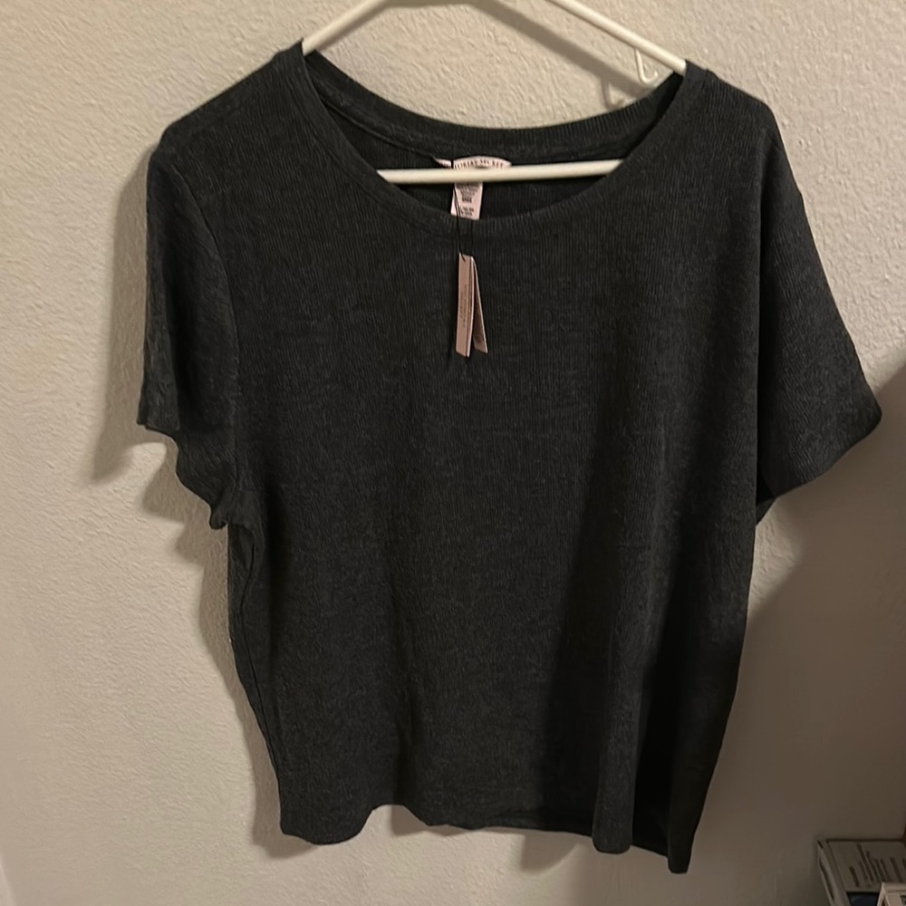 PINK Victoria's Secret Gray Short Sleeve Boxy T-Shirt Pajamas